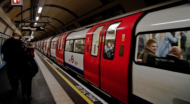 Londra, polveri sottili nella metro: «Possono depositarsi nel sangue». Lo studio dell'Università di Cambridge