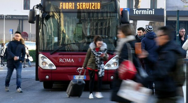 Sciopero trasporti 11 aprile, mezzi a rischio a Roma, Milano, Firenze e Napoli. Orari e fasce di garanzia di bus, metro e treni