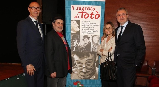 Napoli celebra il Totò proibito rivedi lo show a 50 anni dalla morte