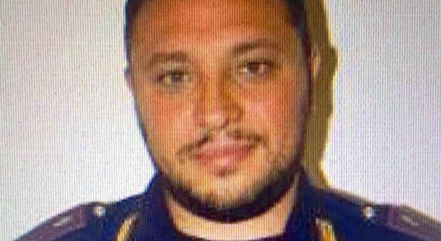 Poliziotto ucciso a Napoli, Apicella postò foto del figlio su acquascooter in difesa di Salvini