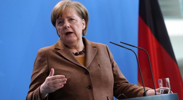 Germania, la base dell'Spd approva il referendum sulla Grosse Koalition: sì al governo con Merkel
