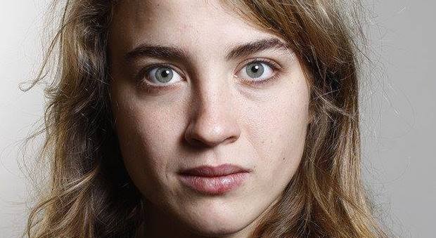Adèle Haenel, l'attrice francese accusa il regista Ruggia: «Io, molestata a 12 anni». Aperta inchiesta