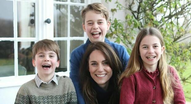 Kate Middleton, i figli e la scoperta del tumore: così George, Charlotte e Louis hanno reagito alla malattia della mamma