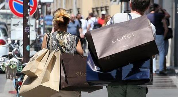 Fare shopping è terapeutico: abbassa ansia e stress e aiuta a mantenersi in forma