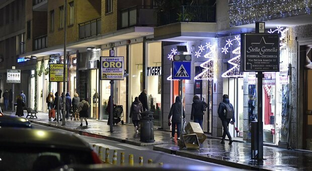 Lazio, ristoranti chiusi fino a marzo, ora la Regione frena sui divieti