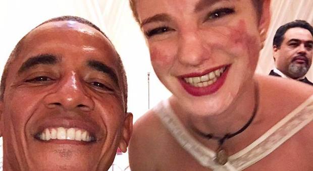 La campionessa Bebe Vio e il selfie 'rubato' con Barack Obama: "Piccolo sgarro al protocollo"