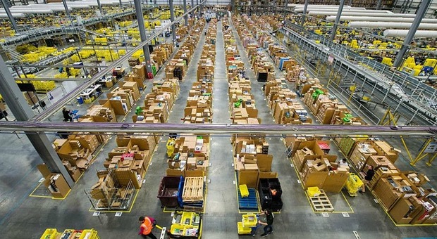 Amazon punta su Taranto: 300 posti di lavoro, cento entro la fine dell'anno