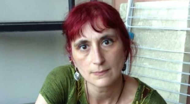 Martina Pelosi scomparsa da Castel San Pietro: il mistero del cartello «Torno subito» appeso al negozio