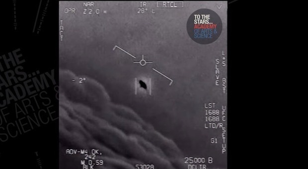 La Marina Usa ammette: «Gli Ufo esistono, eccoli in tre filmati» LE IMMAGINI