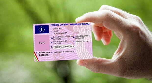 Covid, nuova proroga per carte d'identità e patenti scadute: rinnovi fino al 30 aprile 2021