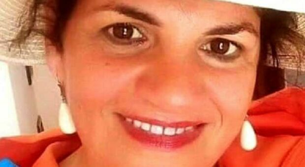Annarita D'Eliseo trovata impiccata, arrestato il marito: «Fu feminicidio: l'ha strangolata con un cavo elettrico e ha simulato un suicidio»