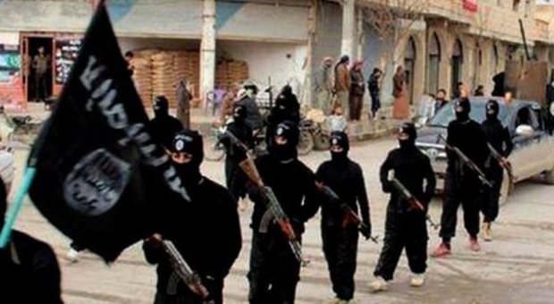 L'Isis mette in vendita due ostaggi con un'inserzione: "Offerta a tempo limitato"