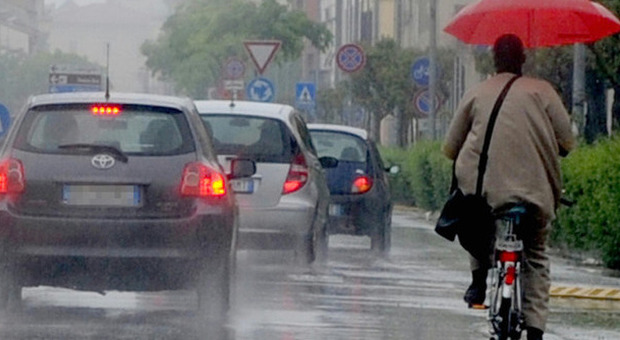 Meteo, torna il maltempo: nubi e piogge su Nordovest e Sardegna -Le previsioni