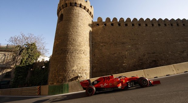 Gp Azerbaijan, le Ferrari volano nella terza sessione di libere: primo Leclerc, secondo Vettel