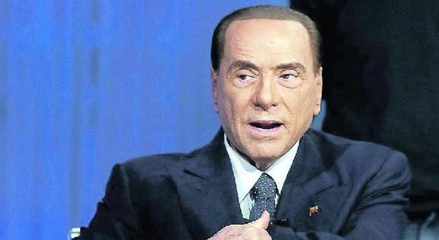 Mossa di Berlusconi per riaprire il dialogo con il leader leghista