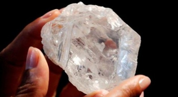 Il diamante più grande del mondo battuto all'asta per 53milioni di dollari