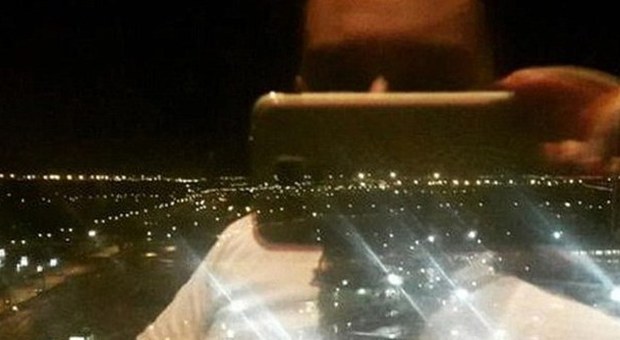 Aereo caduto, l'ultima foto prima di morire del giornalista iraniano: posta su Instagram uno scatto di Barcellona