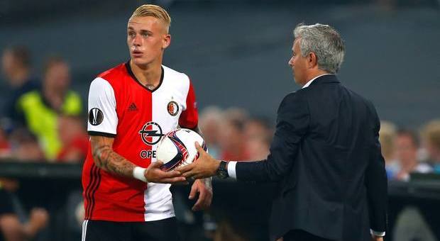 Roma, nessun accordo per Karsdorp: il Feyenoord non abbassa le richieste