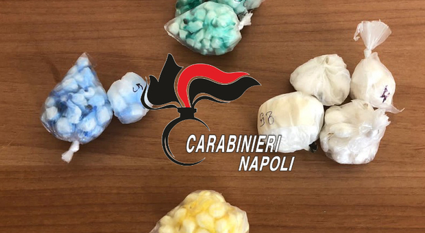 Napoli: cocaina e crack, spacciatore arrestato in zona Mercato