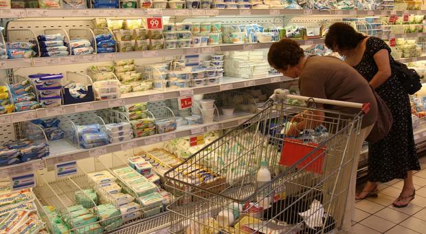 La spesa al supermarket come un mutuo: 722 euro al mese