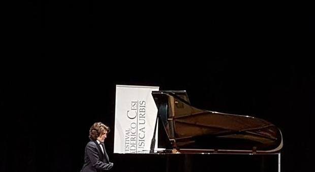 Rieti, il pianista sabino Emanuele Stracchi