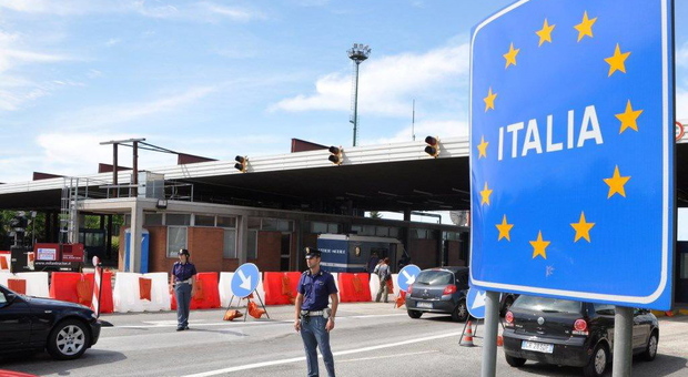 Austria, controlli sanitari mirati ai confini con l'Italia. Stop ai voli