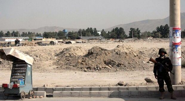 Afghanistan, l'Isis rivendica il tentato attacco missilistico contro l'aeroporto di Kabul