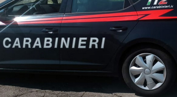 Droga nascosta in un tombino a Bari Vecchia: scoperta e sequestrata dai carabinieri