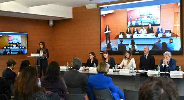Donne e discipline Stem, l'incontro oggi tra aziende e istituzioni all'Associazione Civita