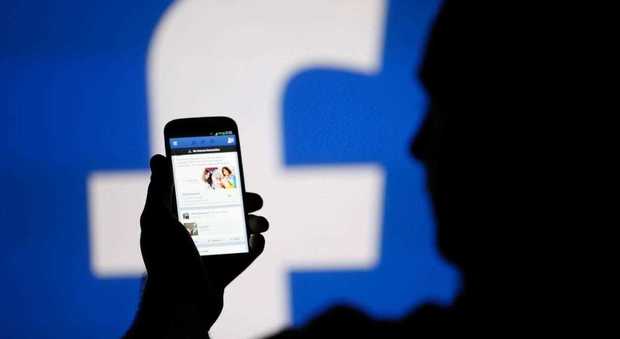Facebookdown, il social e Instagram tornano online dopo un'ora. Ecco cosa è successo