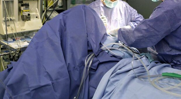 False accuse al chirurgo estetico: la paziente ora rischia il processo