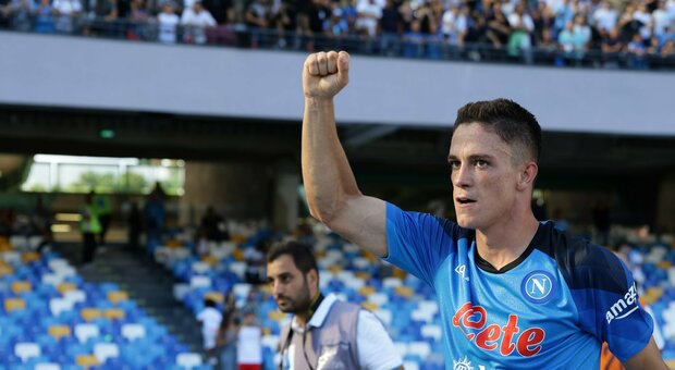 Raspadori si adatta al nuovo Napoli: «Spalletti vuole usarlo da esterno»