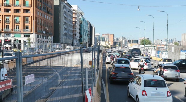 L'app «Luceverde» anche a Napoli: tutte le info su traffico, lavori in corso e trasporto pubblico