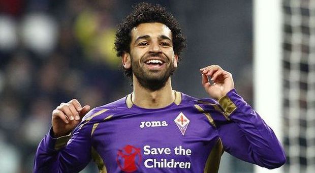 Tifosi viola in delirio per la Fiorentina e Salah, «il nuovo Messi egiziano». Gomez out 2 settimane