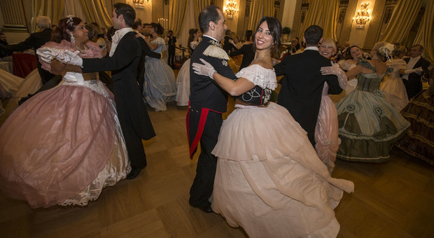 Roma, il Gran Ballo di Sissi: al Palazzo Brancaccio tutte principesse per una notte
