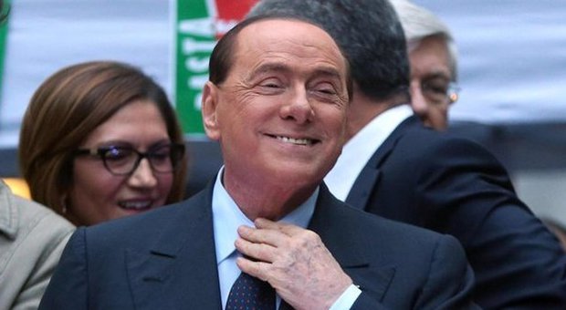 Sconti agli evasori, c'è un caso Berlusconi: la franchigia potrebbe salvare l'ex cav. Renzi al Tesoro: se è così blocco tutto