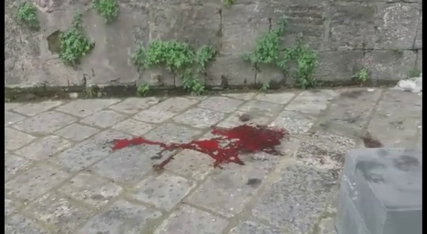 Violenza e sangue a porta Capuana