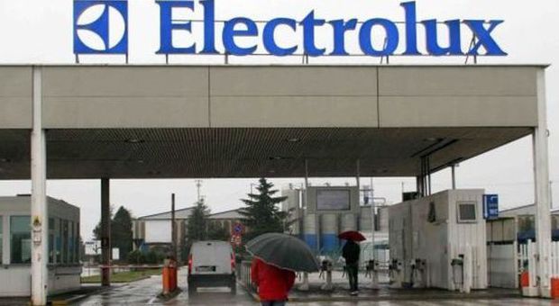 Electrolux, scattano sciopero dei lavoratori e blocco merci a Porcia