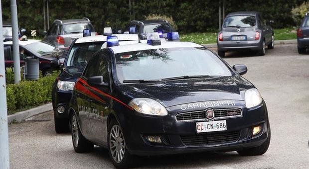 Bussa alla porta dei pusher ma trova i carabinieri: arrestato 50enne che era condannato ai domiciliari