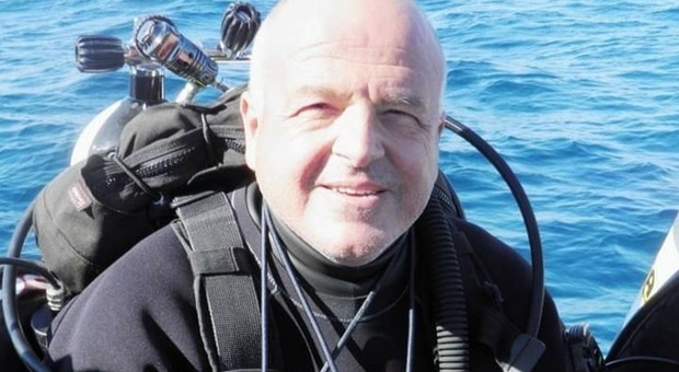 Sub muore durante l'immersione in mare con gli amici: era un noto avvocato
