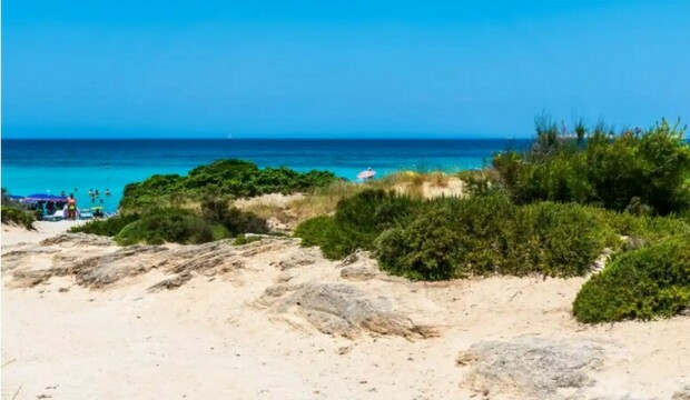 Salento, la spiaggia di Punta della Suina a Gallipoli incanta The Guardian: è nella top 40 europea