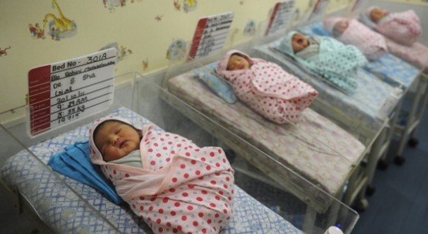 Bimba di 2 mesi trovata morta nella sua culla, la Asl sostituisce i lotti del vaccino