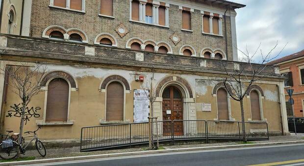 Pesaro, Genio Civile, più che un restyling: l'edificio sarà a prova di sisma. Gli uffici traslocano