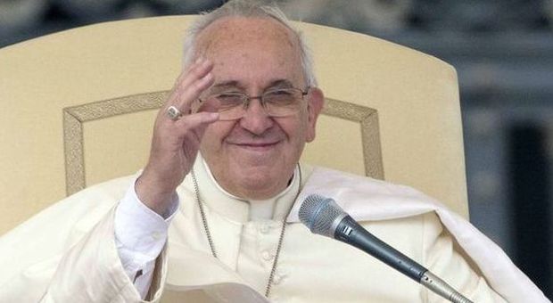 Napoli, famiglia con problemi economici e a rischio sfratto: il Papa invia 500 euro