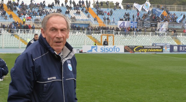 Calcio, il Pescara esonera Zeman