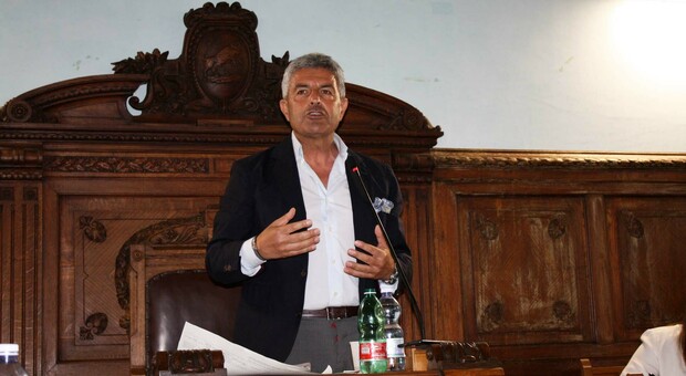 Il presidente della provincia di Benevento Nino Lombardi
