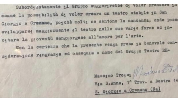 Massimo Troisi chiedeva al sindaco un teatro stabile: spunta la lettera autografa di 45 anni fa