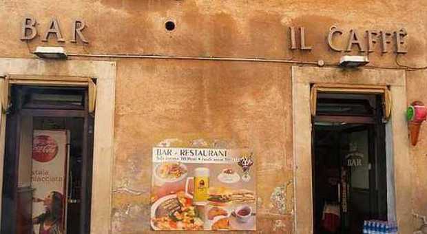 Non succede solo a Venezia: turisti pagano 42 euro per 3 gelati e l'acqua