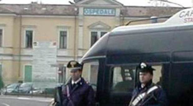 ​Ruba 6mila euro a un infermiere e li nasconde nelle parti intime: 31enne 'beccata' e arrestata