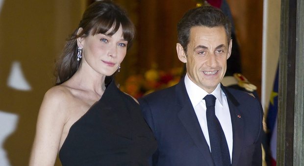 Carla Bruni: «Ancora attratta da Nicolas, il sesso con lui è fantastico»